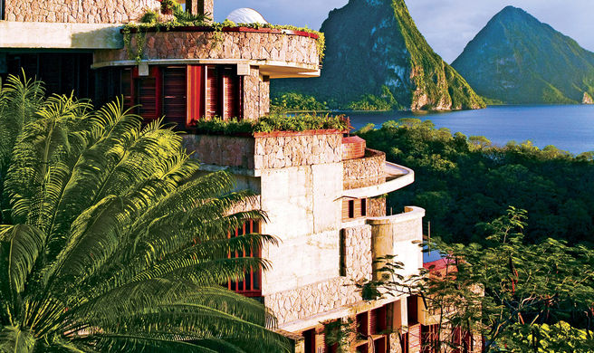 Jade Mountain Resort Exterior