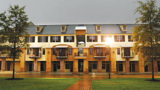 Carriage House Hotel