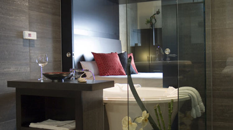 Grand Times Hotel Suite