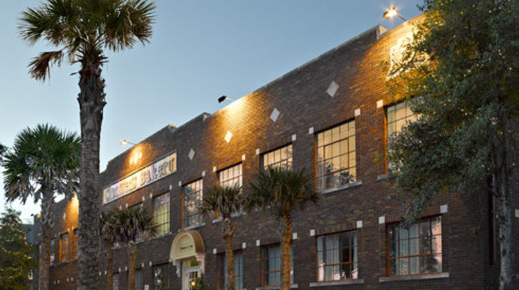 The Inn at Claussen's Exterior