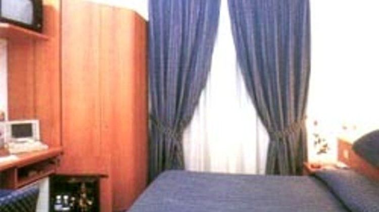 Hotel Mec Room