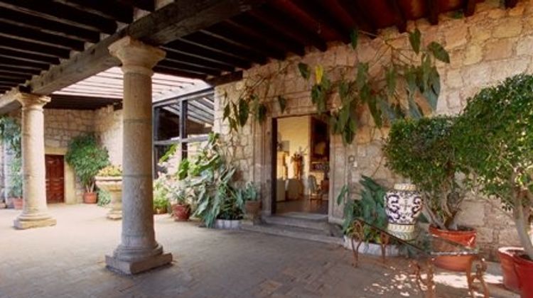 Villa Montana Hotel & Spa Lobby