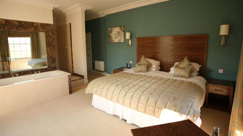 <b>Fishmore Hall Room</b>. Images powered by <a href="https://www.leonardoworldwide.com/" title="Leonardo Worldwide" target="_blank">Leonardo</a>.