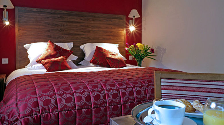 <b>Fishmore Hall Room</b>. Images powered by <a href="https://www.leonardoworldwide.com/" title="Leonardo Worldwide" target="_blank">Leonardo</a>.