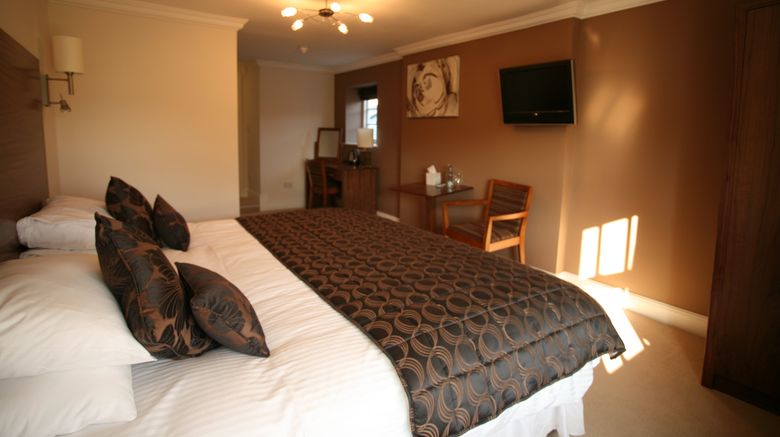 <b>Fishmore Hall Room</b>. Images powered by <a href="https://www.leonardoworldwide.com/" title="Leonardo Worldwide" target="_blank">Leonardo</a>.