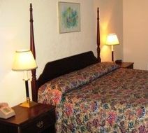 Voyager Inn Room