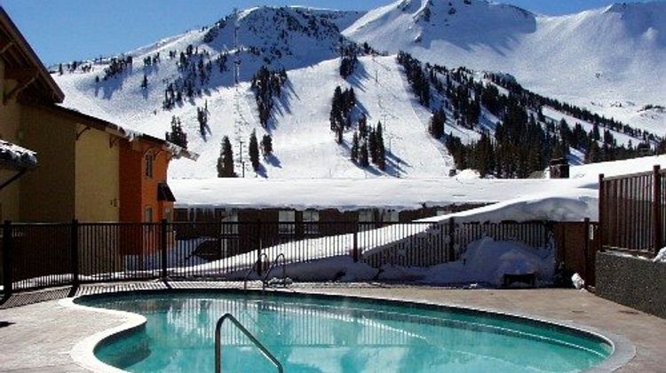 Mammoth Mountain Inn Pool