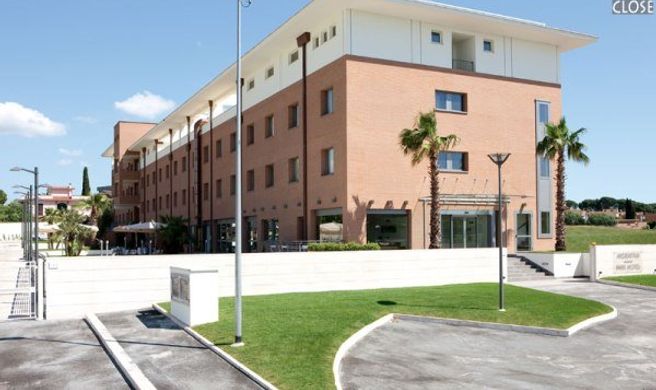 Ardeatina Park Hotel Exterior