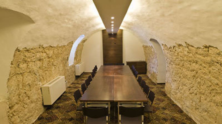 <b>The Colony Hotel Meeting</b>. Images powered by <a href="https://www.leonardoworldwide.com/" title="Leonardo Worldwide" target="_blank">Leonardo</a>.