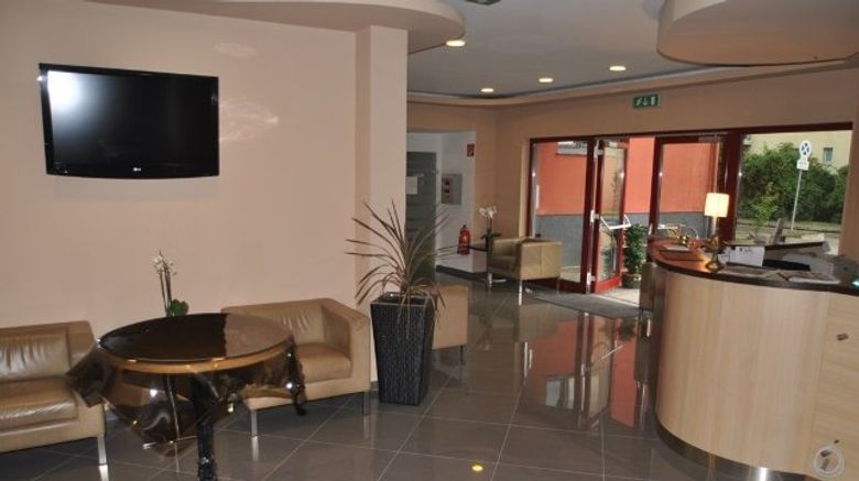 <b>Arion Airporthotel Lobby</b>. Images powered by <a href="https://www.leonardoworldwide.com/" title="Leonardo Worldwide" target="_blank">Leonardo</a>.