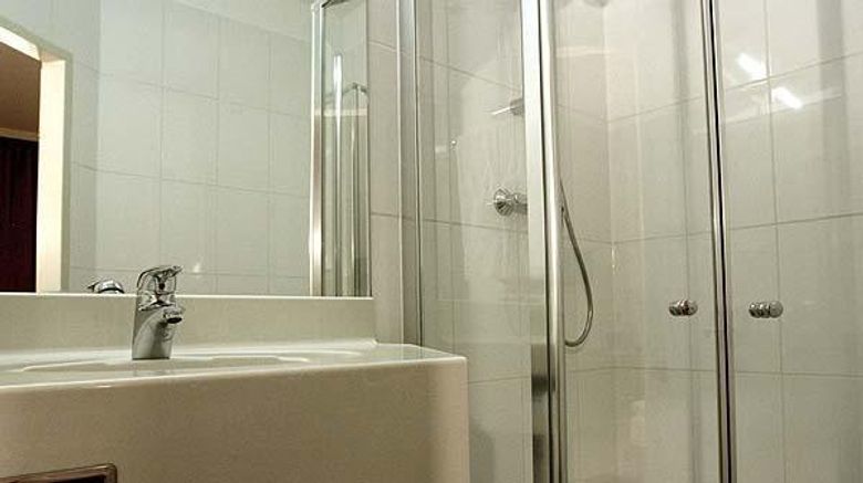 <b>Arion Airporthotel Room</b>. Images powered by <a href="https://www.leonardoworldwide.com/" title="Leonardo Worldwide" target="_blank">Leonardo</a>.