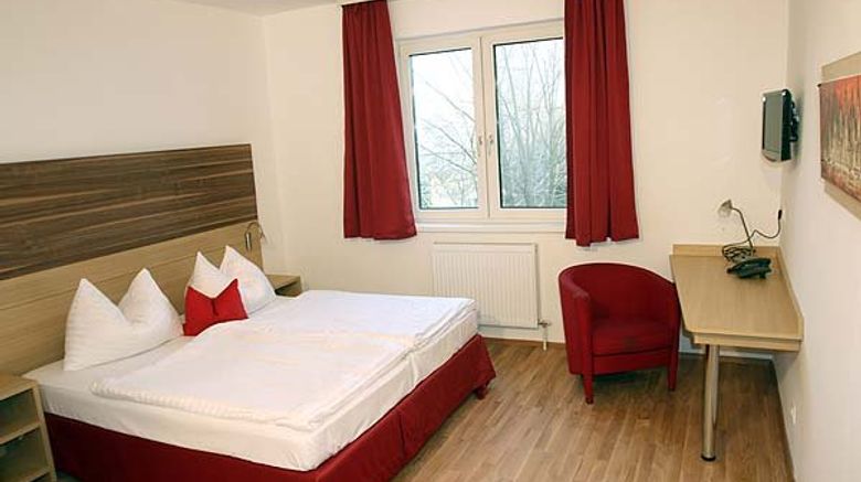 <b>Arion Airporthotel Room</b>. Images powered by <a href="https://www.leonardoworldwide.com/" title="Leonardo Worldwide" target="_blank">Leonardo</a>.