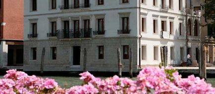 Canal Grande Hotel Exterior