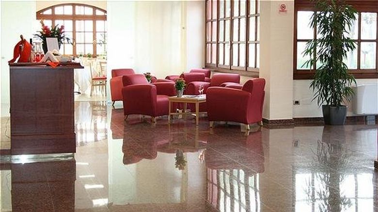 <b>Hotel Erbaluce Lobby</b>. Images powered by <a href="https://www.leonardoworldwide.com/" title="Leonardo Worldwide" target="_blank">Leonardo</a>.
