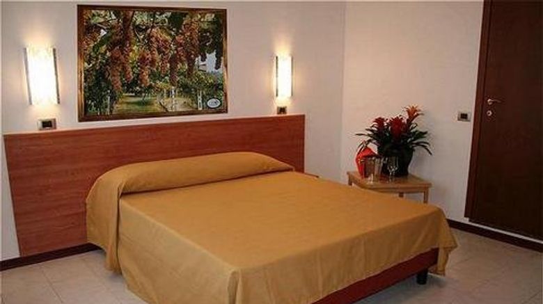 <b>Hotel Erbaluce Room</b>. Images powered by <a href="https://www.leonardoworldwide.com/" title="Leonardo Worldwide" target="_blank">Leonardo</a>.