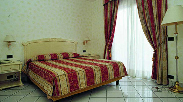 Roses Hotel Del Sole Room