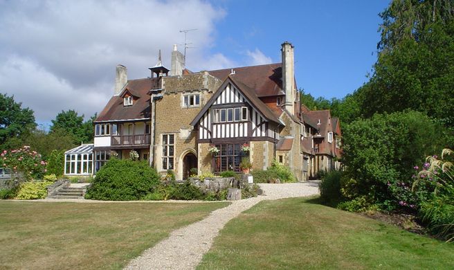 Farnham House Hotel Exterior