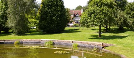 Farnham House Hotel Exterior