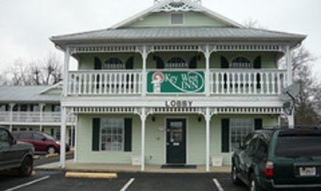 Key West Inn Exterior