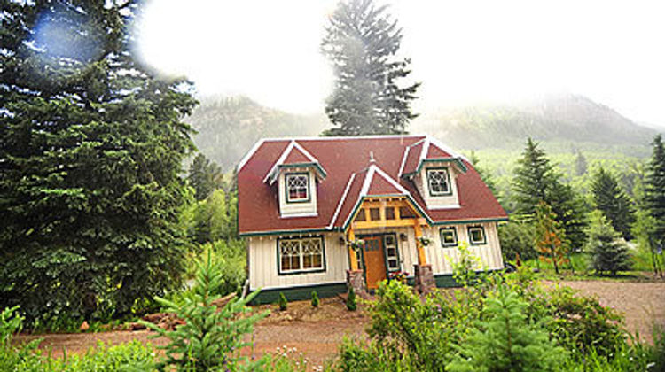 Redstone Inn Suite