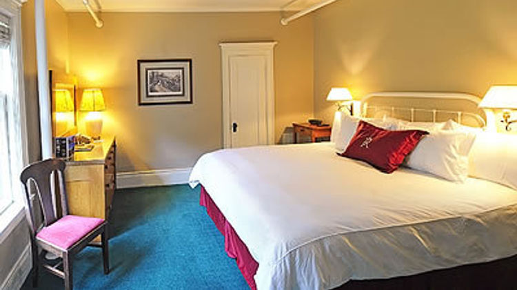 Redstone Inn Room