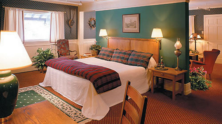 Redstone Inn Room