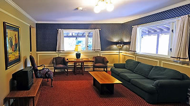 Redstone Inn Room