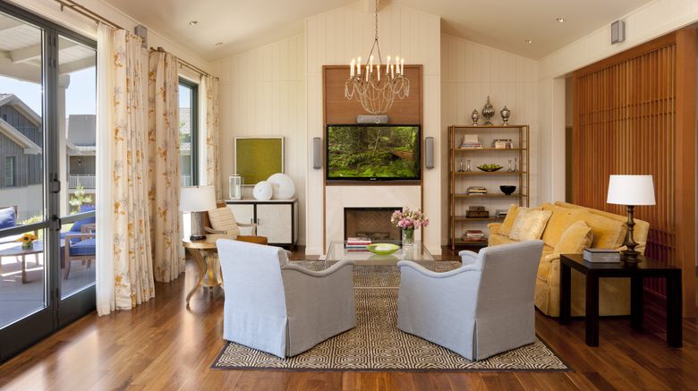 <b>Rosewood Sand Hill Hotel Suite</b>. Images powered by <a href="https://www.leonardoworldwide.com/" title="Leonardo Worldwide" target="_blank">Leonardo</a>.