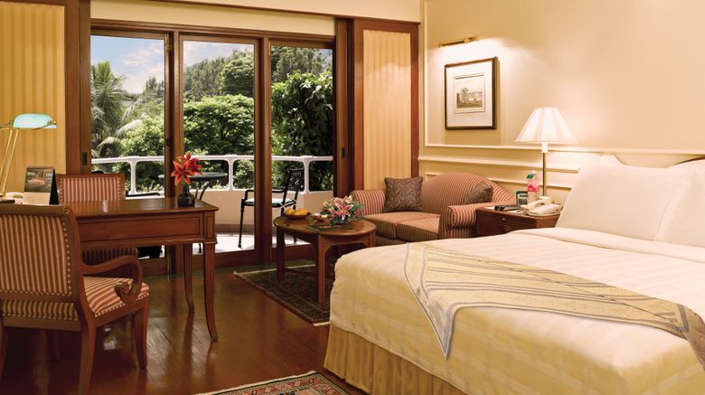 <b>The Oberoi Bangalore Room</b>. Images powered by <a href=https://www.travelagewest.com/Hotels/Bengaluru-India/
