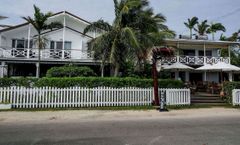 The Seaview Lodge