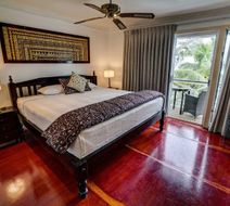 The Seaview Lodge Room