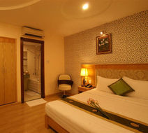 Blue Diamond Hotel Room