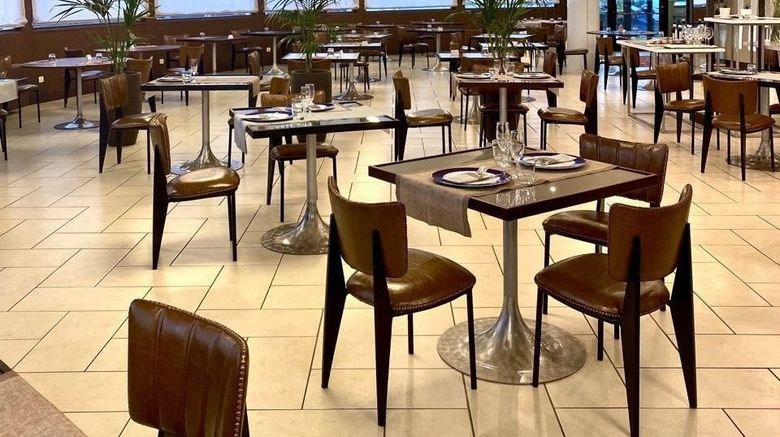 <b>Castelli Hotel Restaurant</b>. Images powered by <a href="https://www.leonardoworldwide.com/" title="Leonardo Worldwide" target="_blank">Leonardo</a>.