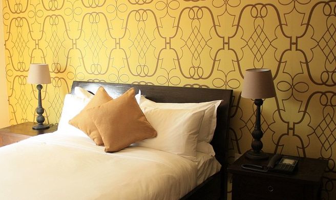 The Varsity Hotel Room