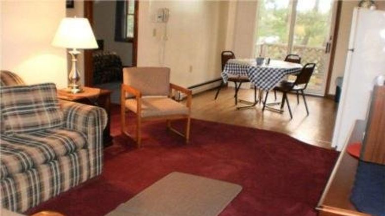 <b>Milford Motel on the River Room</b>. Images powered by <a href="https://www.leonardoworldwide.com/" title="Leonardo Worldwide" target="_blank">Leonardo</a>.