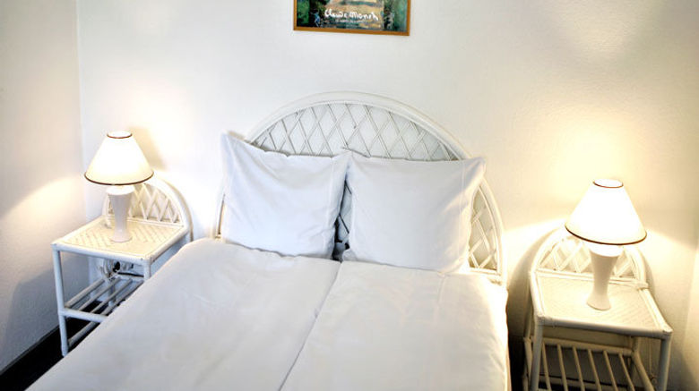 <b>Tylstrup Kro Hotel Room</b>. Images powered by <a href="https://www.leonardoworldwide.com/" title="Leonardo Worldwide" target="_blank">Leonardo</a>.