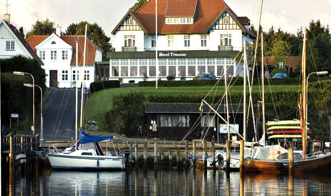 Hotel Troense Exterior