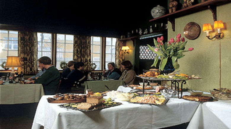<b>Hundested Kro & Hotel Restaurant</b>. Images powered by <a href="https://www.leonardoworldwide.com/" title="Leonardo Worldwide" target="_blank">Leonardo</a>.