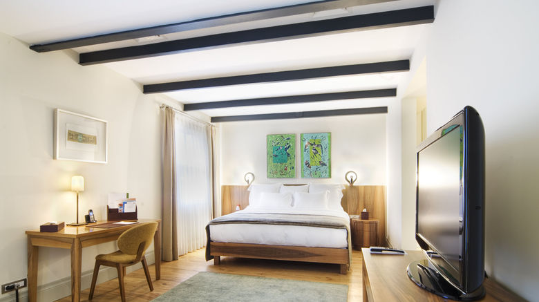<b>TomTom Suites Suite</b>. Images powered by <a href="https://www.leonardoworldwide.com/" title="Leonardo Worldwide" target="_blank">Leonardo</a>.