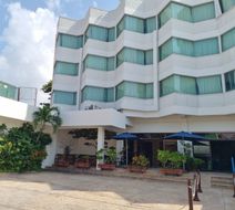 Hotel Plaza Cozumel Exterior