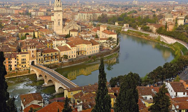 Escalus Luxury Suites Verona Exterior