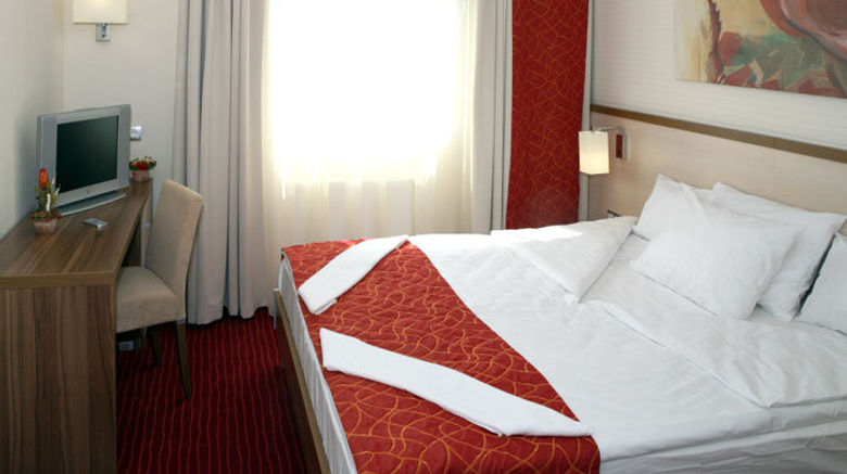 <b>Hotel Famulus Room</b>. Images powered by <a href="https://www.leonardoworldwide.com/" title="Leonardo Worldwide" target="_blank">Leonardo</a>.