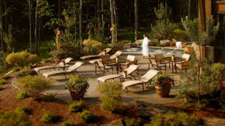 The Lodge at Woodloch Exterior
