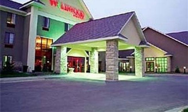 Wildwood Lodge Exterior