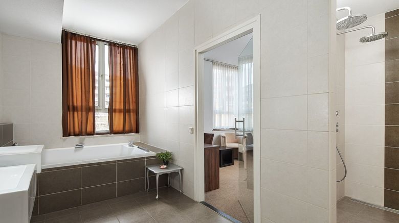 <b>City Hotel La Reine Other</b>. Images powered by <a href="https://www.leonardoworldwide.com/" title="Leonardo Worldwide" target="_blank">Leonardo</a>.