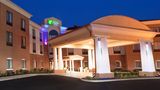 Holiday Inn Express/Stes Akron Reg Arpt Exterior