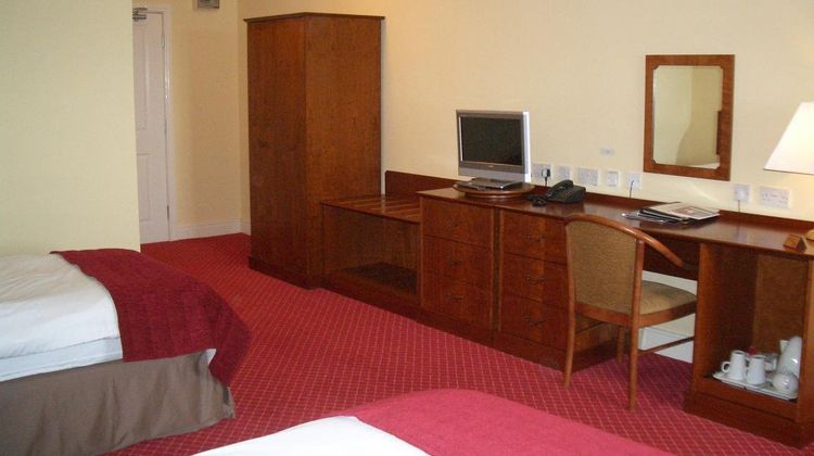 Hunley Hotel & Golf Club Room