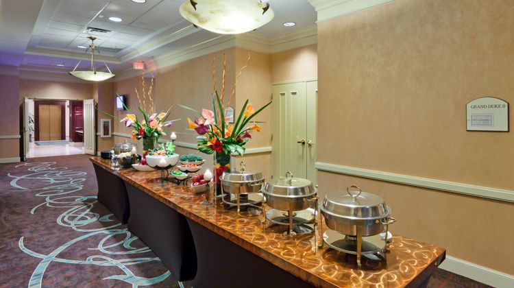 Holiday Inn Chantilly-Dulles Expo Meeting