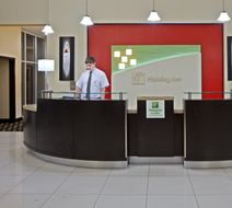 Holiday Inn Louisville Airport South Lobby