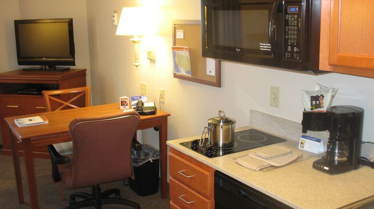 Candlewood Suites Indianapolis NW Suite